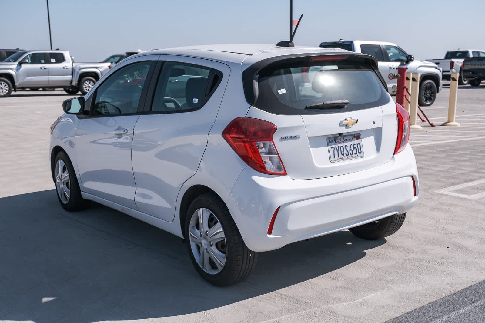 Used 2017 Summit White Chevrolet LS image 6