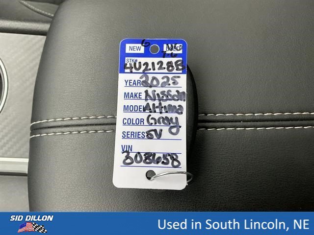 Used 2025 Gun Metallic Nissan SV image 8