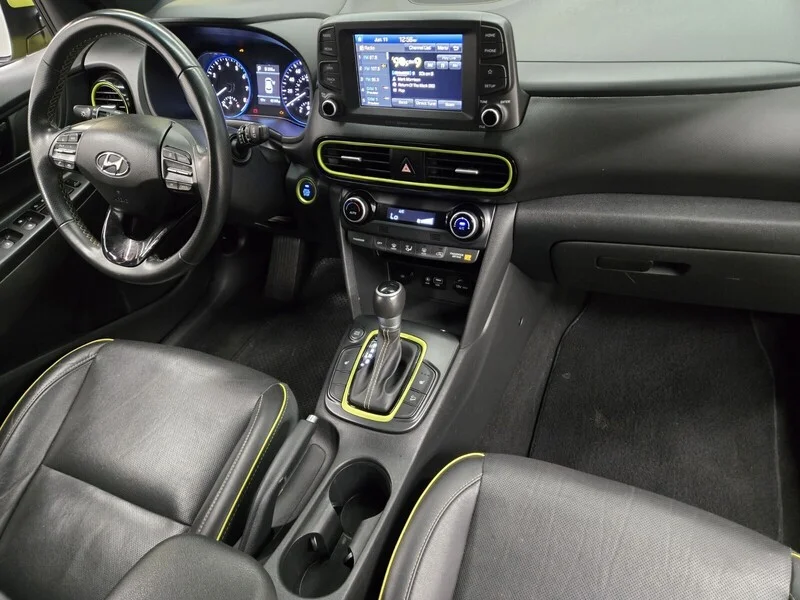 Used 2019 Lime Twist Hyundai Limited image 13