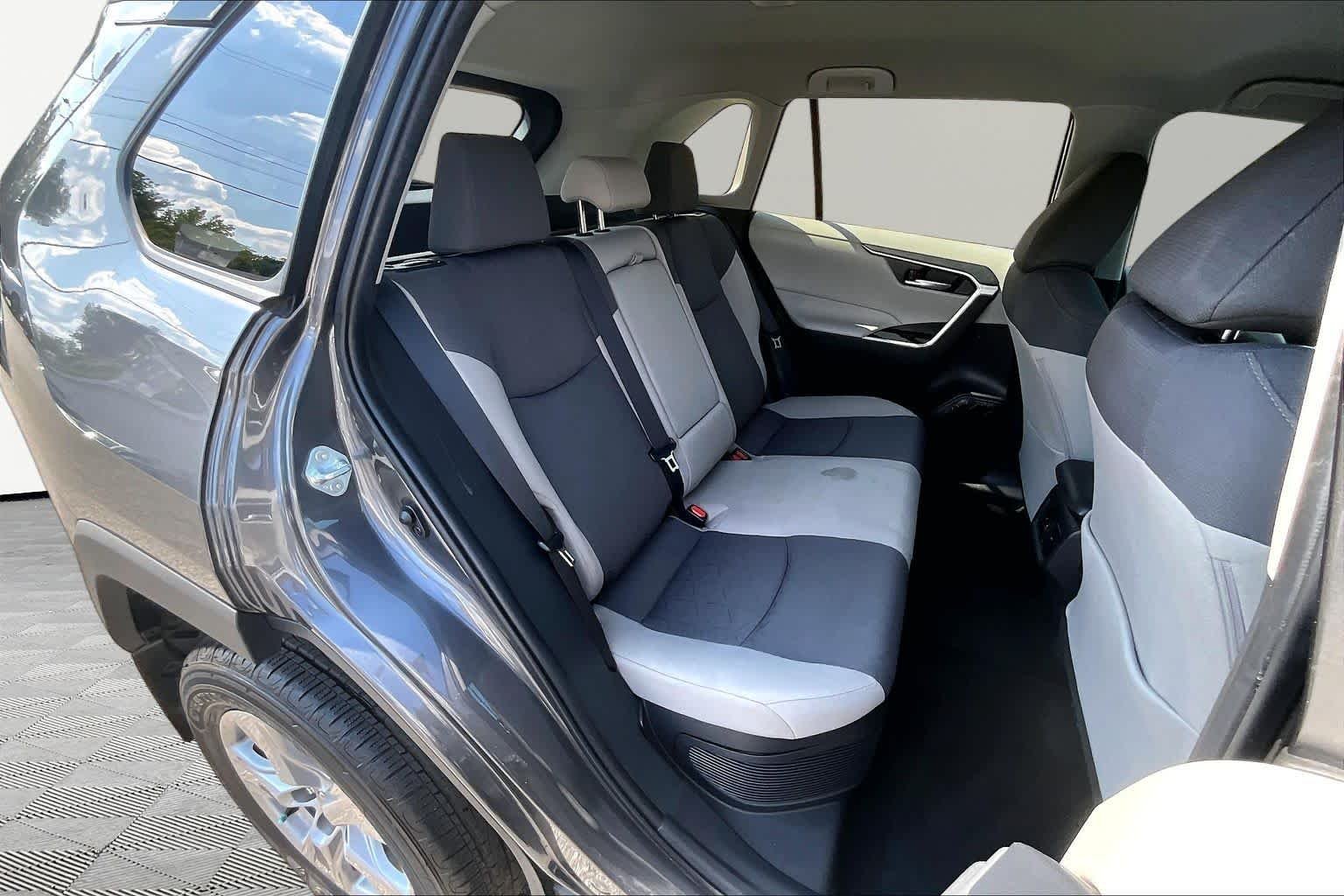 Used 2024 Magnetic Gray Metallic Toyota Hybrid XLE image 20