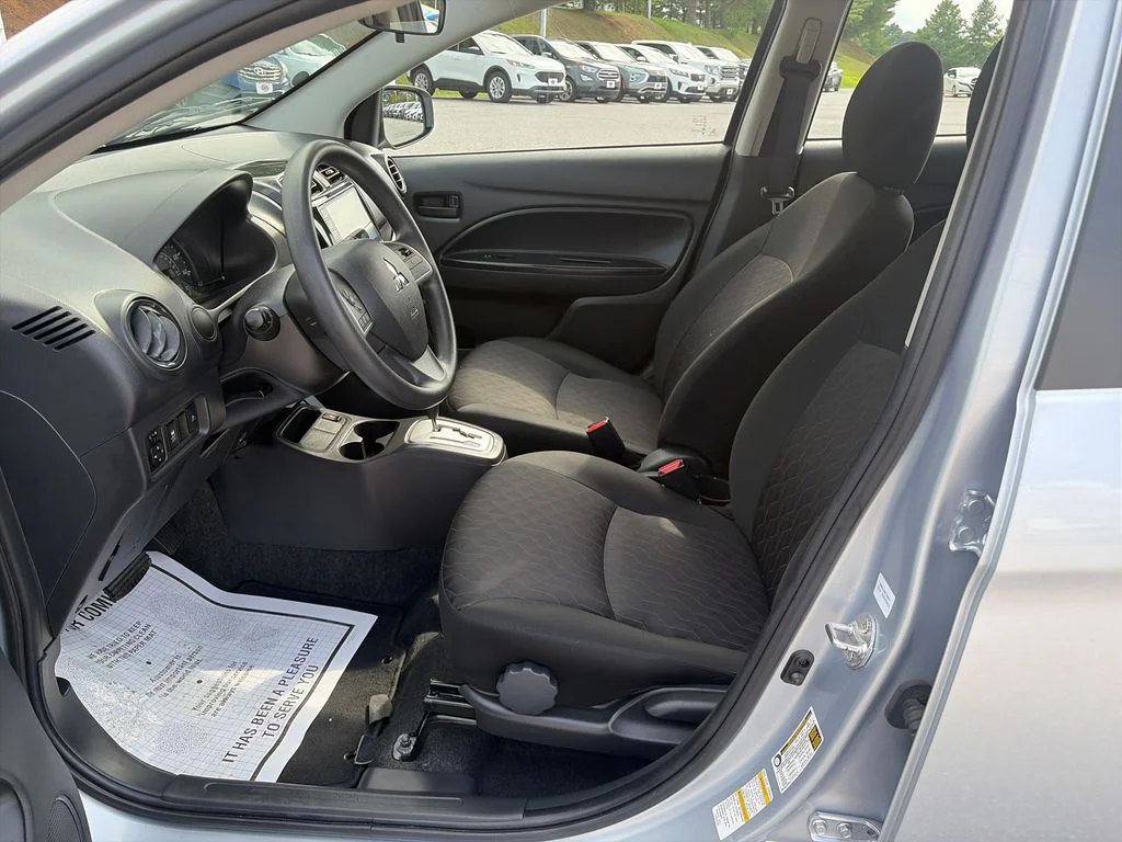 Used 2024 Silver Mitsubishi ES image 9