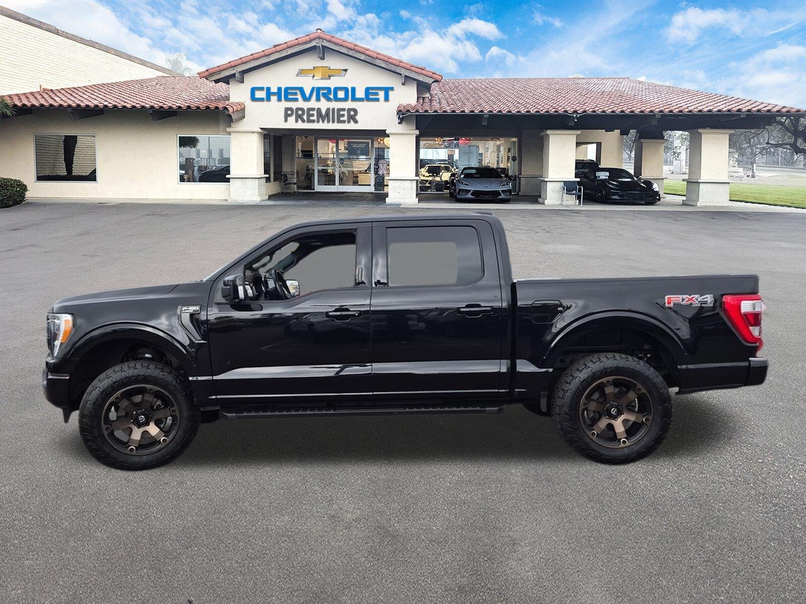 Used 2023 Black Ford Lariat image 5