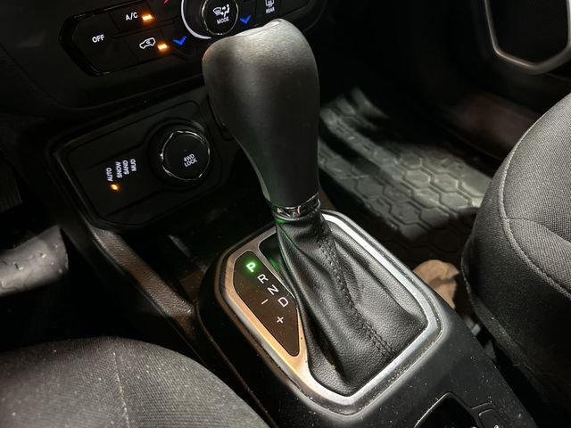 Used 2021 Red Jeep Sport image 27