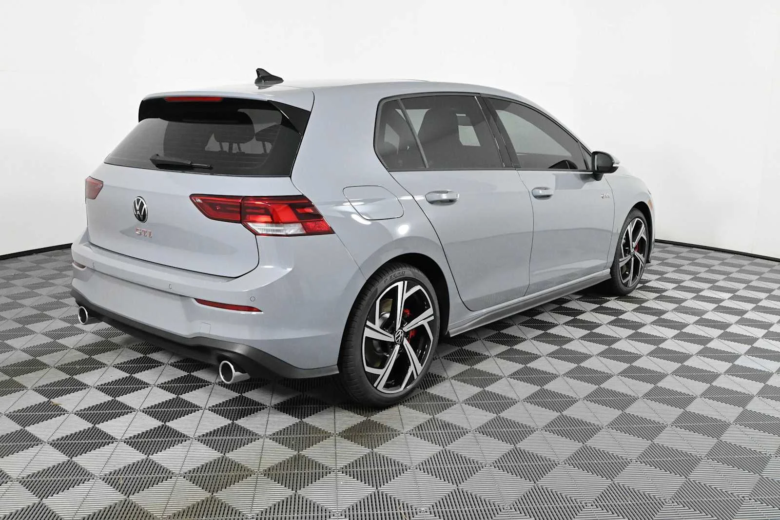 New 2026 Moonstone Gray Volkswagen SE image 8