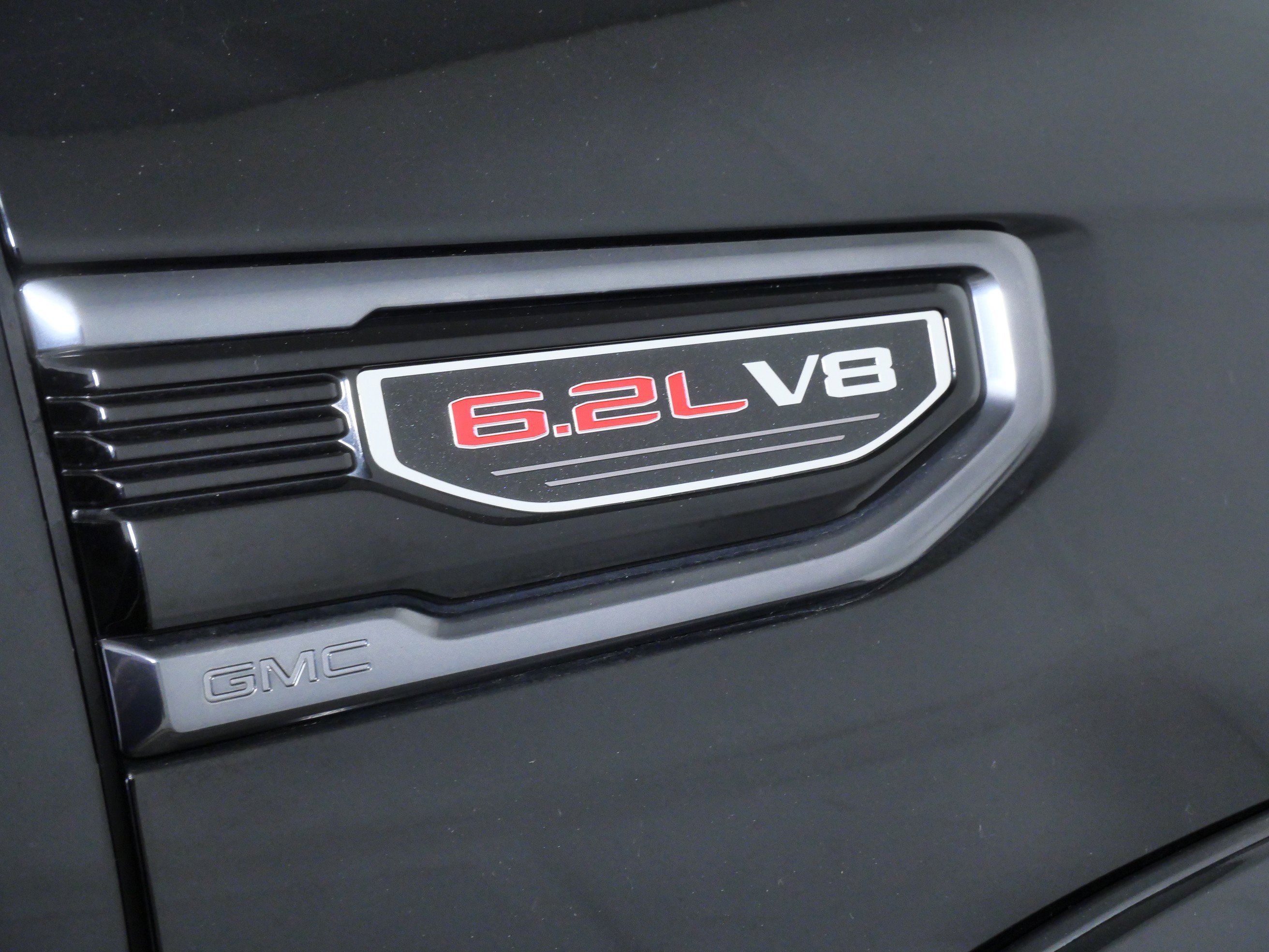 Certified Used 2020 Onyx Black GMC AT4 image 9