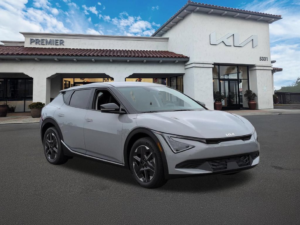 New 2026 Wolf Gray Kia LIGHT image 2