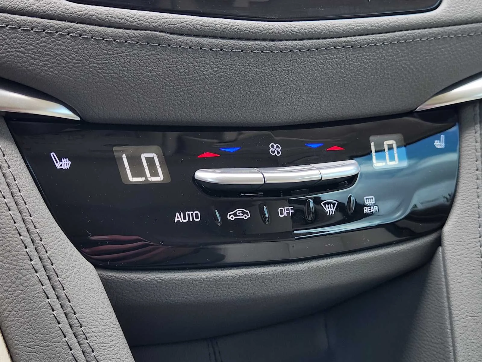 2026 Cadillac XT5 Premium Luxury - Photo 13