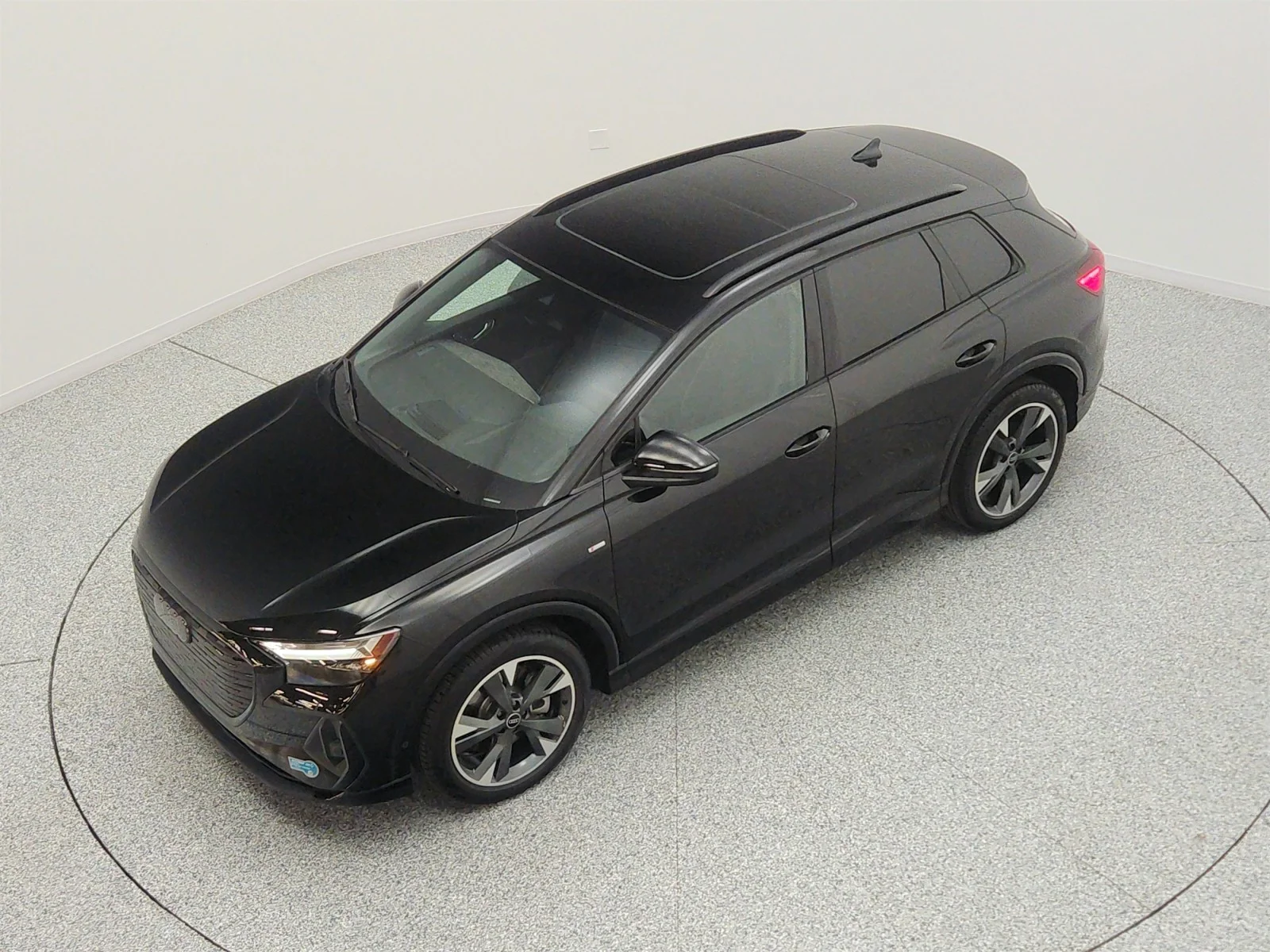 Used 2024 Mythos Black Metallic Audi Premium Plus 55 quattro image 22