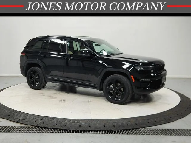 Used 2023 Black Jeep Limited image 1