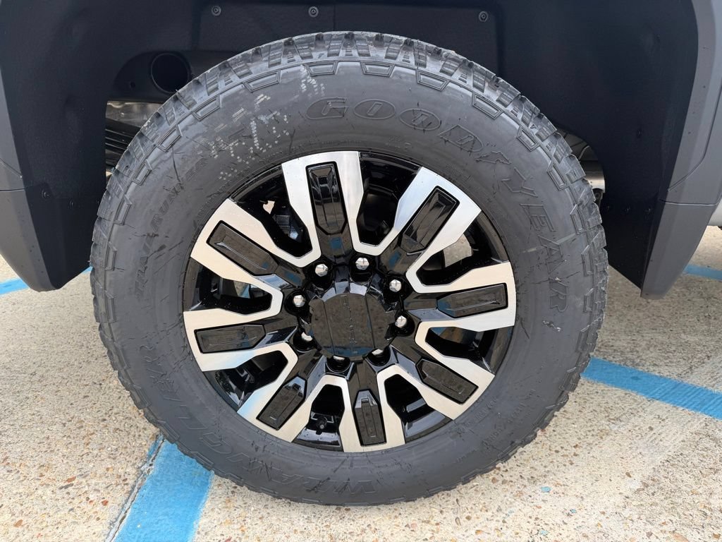 2026 GMC Sierra 2500HD Denali Ultimate - Photo 12