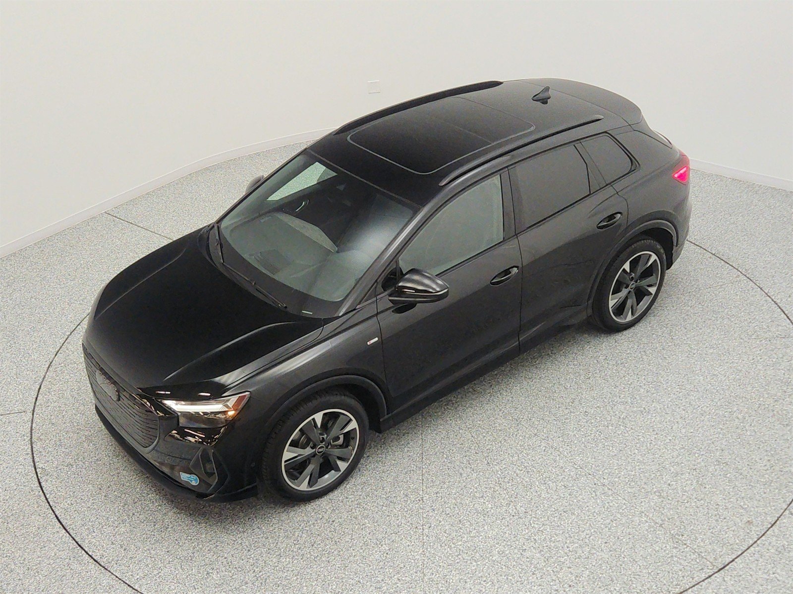 Used 2024 Mythos Black Metallic Audi Premium Plus 55 quattro image 22