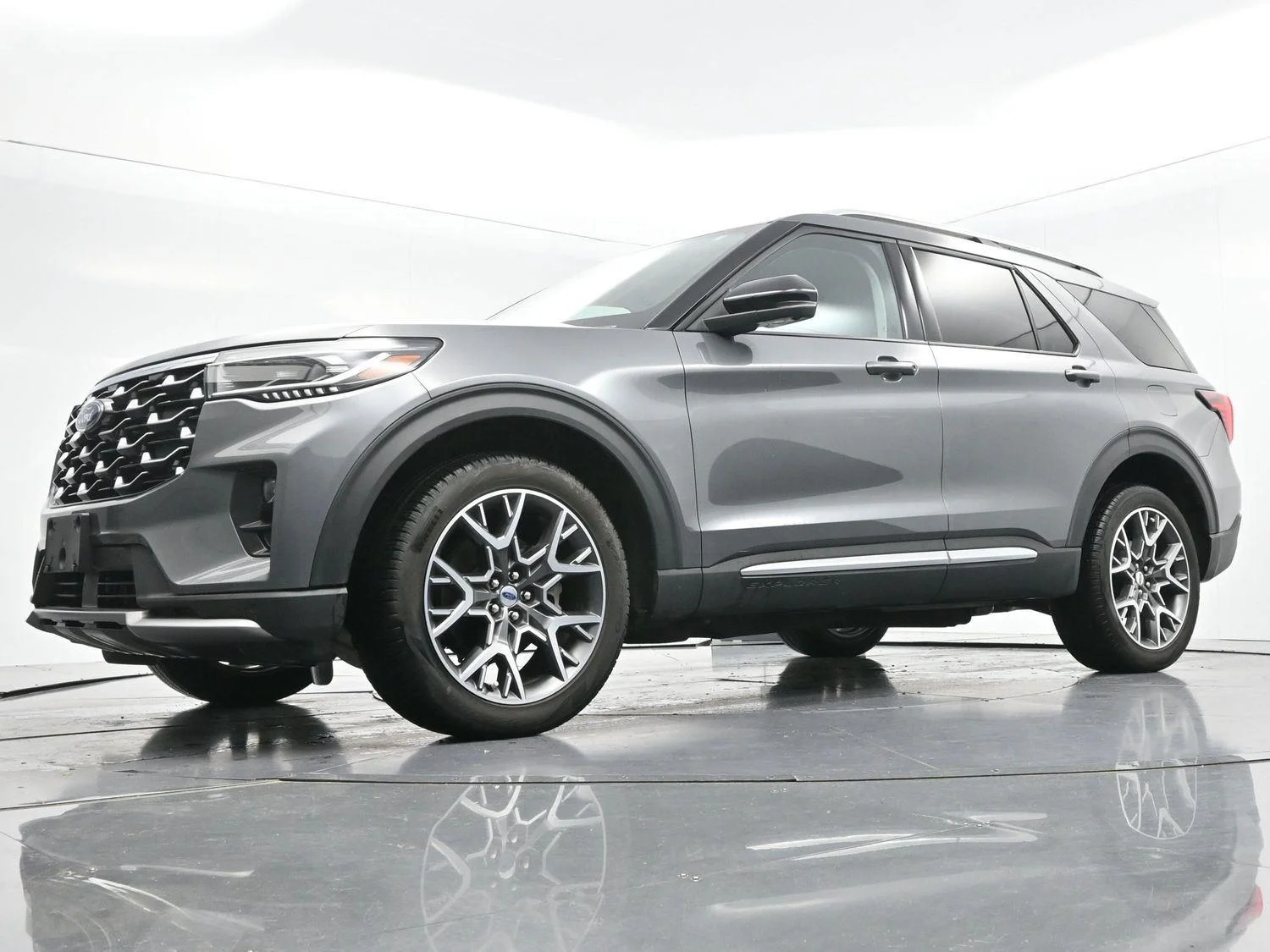 Used 2025 Carbonized Gray Ford Platinum image 47