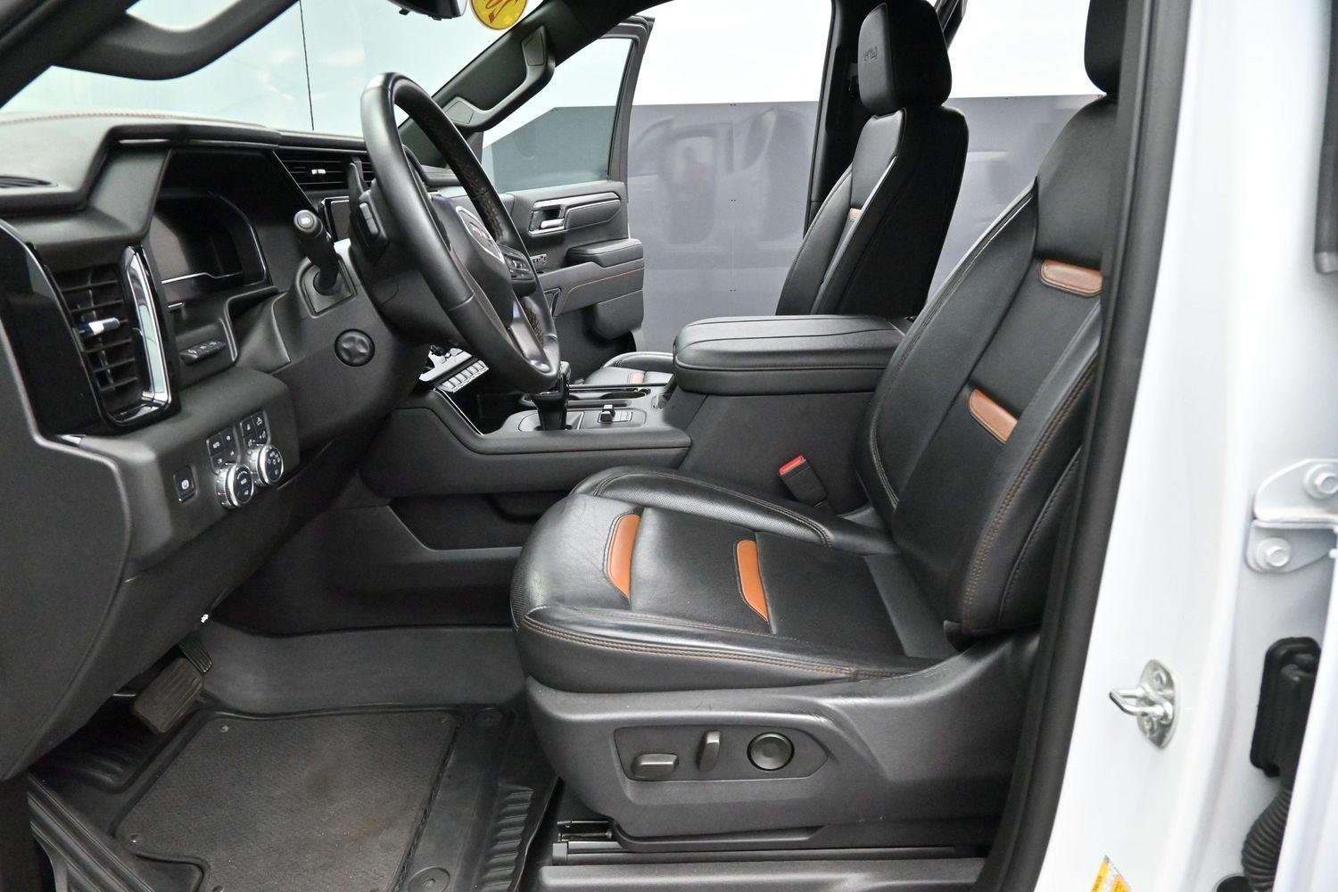 Used 2025 Summit White GMC AT4 image 12