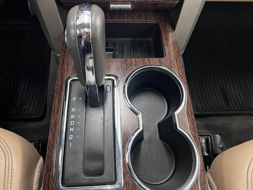 Used 2013 White Platinum Metallic Tri-Coat Ford Lariat image 13