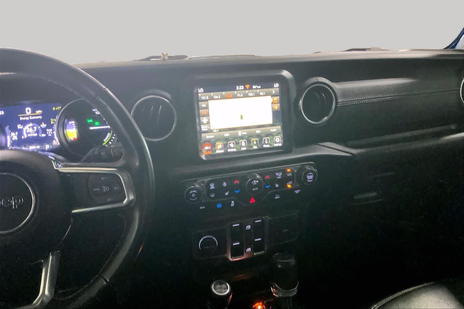 Used 2022 Hydro Blue Pearlcoat Jeep Unlimited Sahara image 7