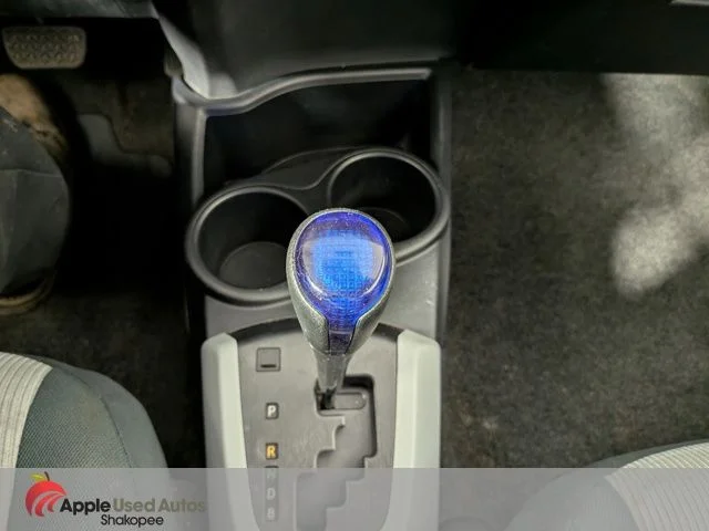 Used 2014  Toyota Two image 18