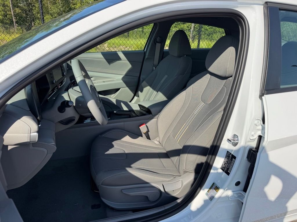 2026 Hyundai Elantra SEL Sport - Photo 14