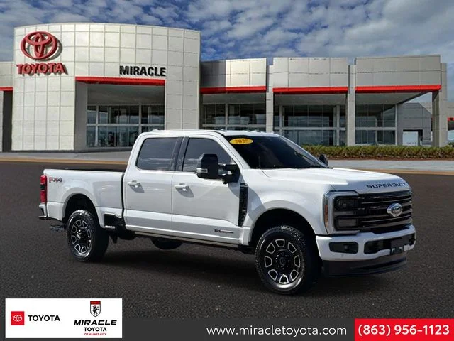 Used 2025 White Ford Platinum image 1