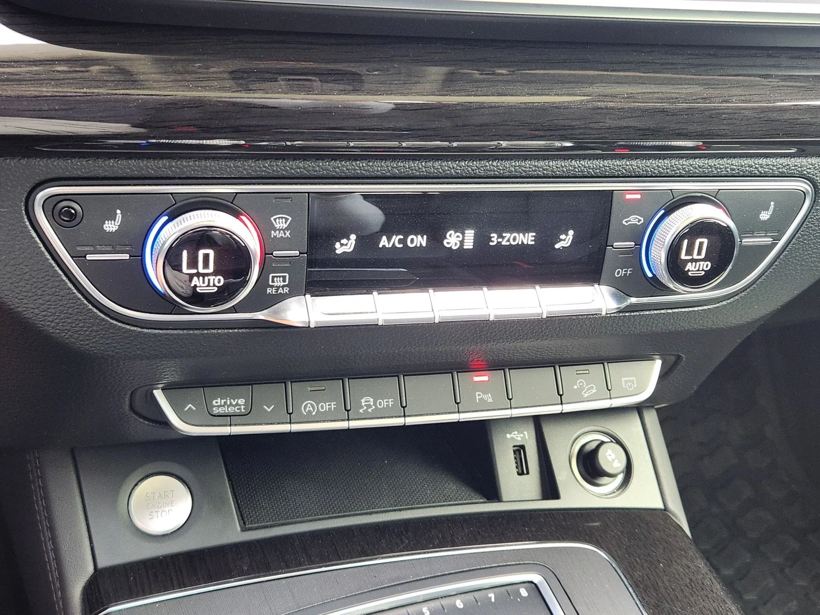 Used 2020 Silver Audi 45 Premium Plus image 18