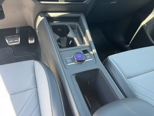 New 2026 Green Volkswagen 2.0T SE R-Line Black image 15