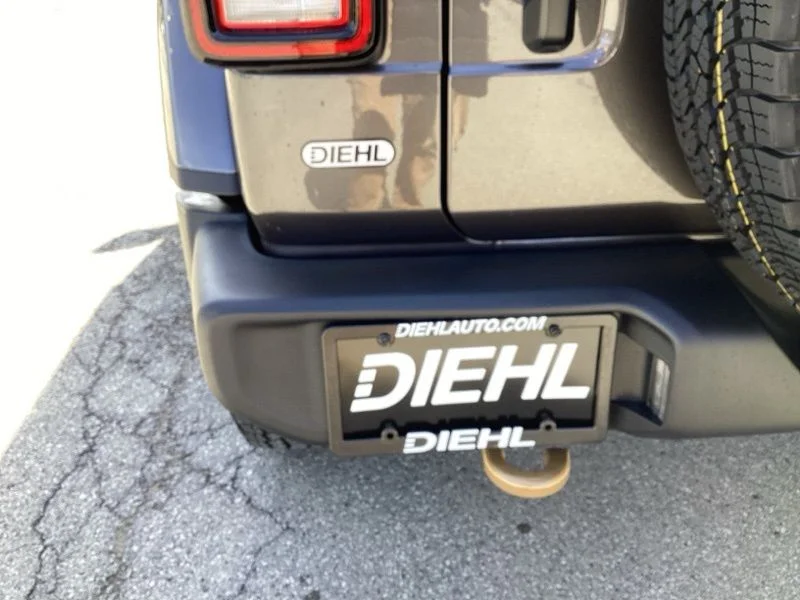 New 2026 Granite Crystal Metallic Clear-Coat Exterior Paint Jeep 85th Anniversary Edition image 16