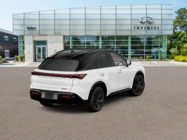 New 2027 2T RAD WHT INFINITI SPORT image 5