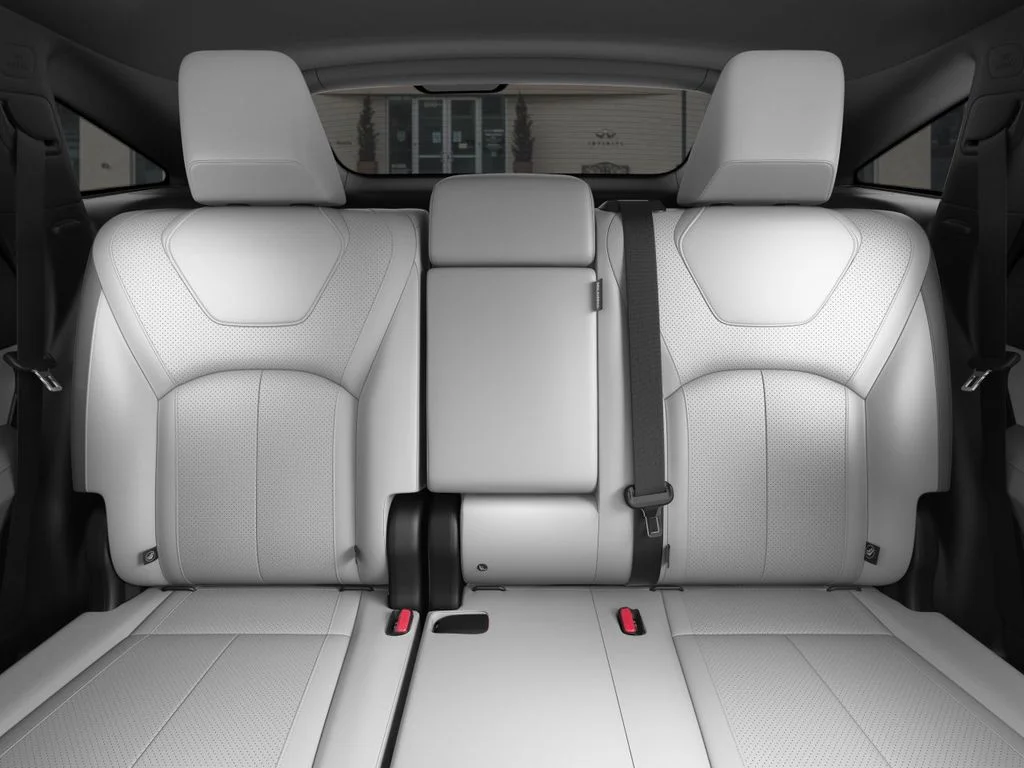 New 2027 RADIANT WHITE INFINITI LUXE image 8