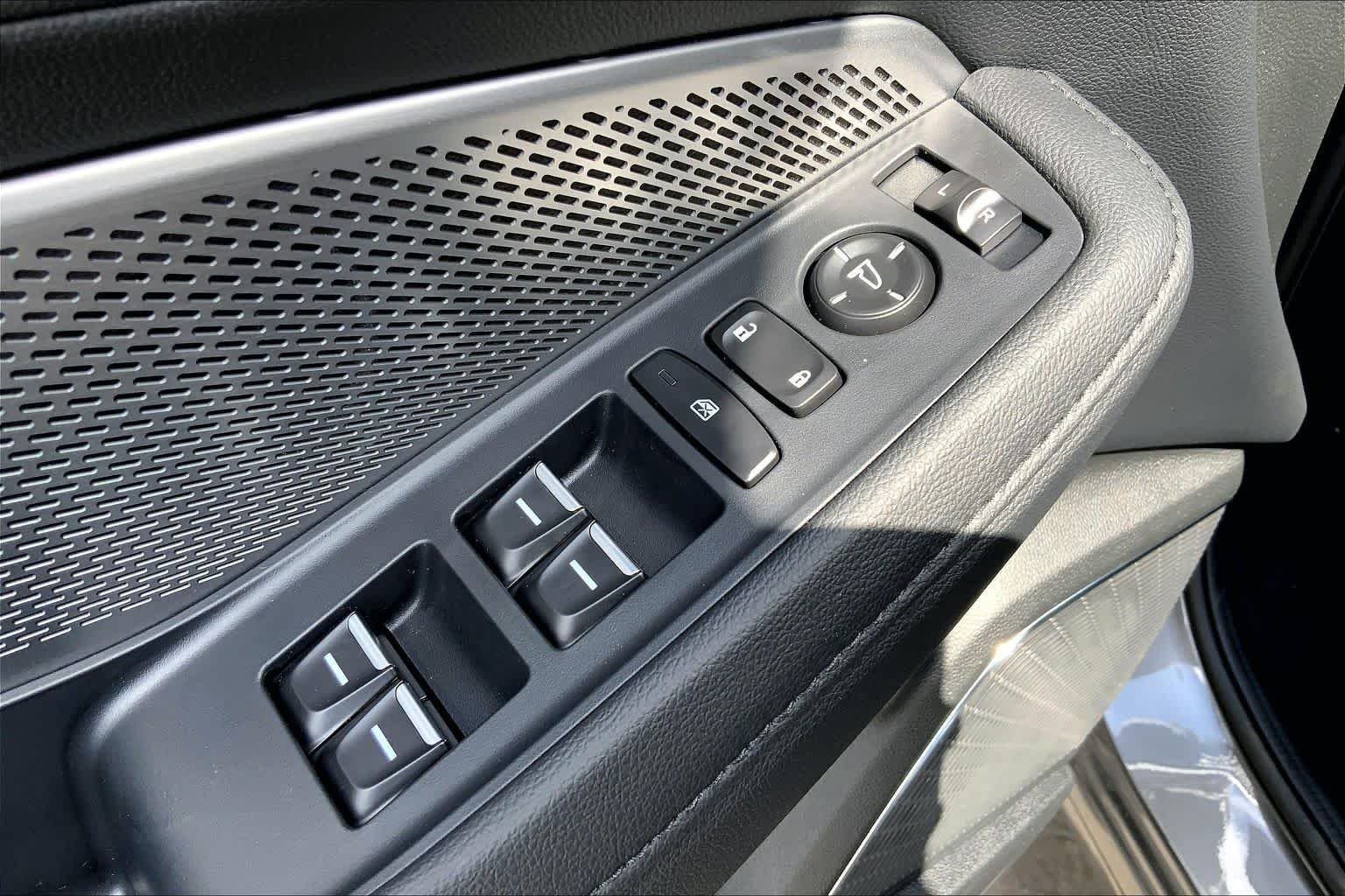 New 2026 Liquid Carbon Metallic Acura  image 13