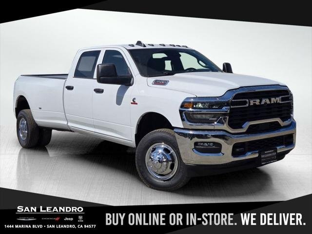 New 2026 Bright White Clear-Coat Exterior Paint RAM TRADESMAN image 27