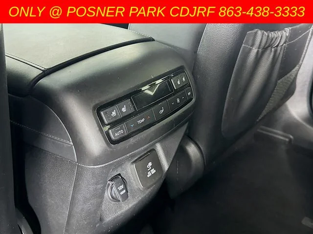 Used 2022 White Hyundai Calligraphy image 26