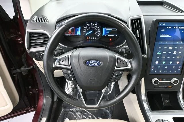 2021 Ford Edge Titanium - Photo 28