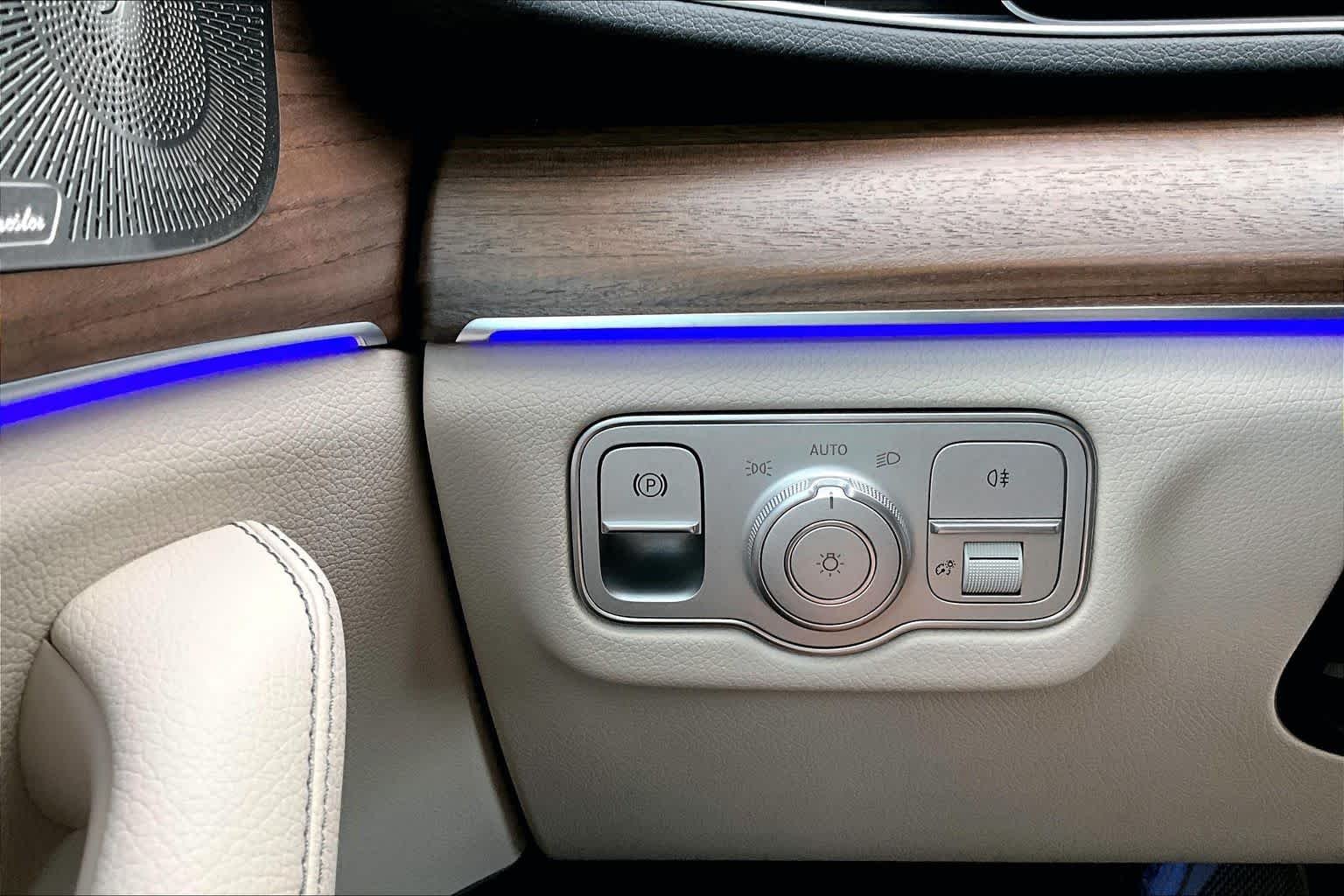 New 2026 Polar White Mercedes-Benz GLE 350 image 13