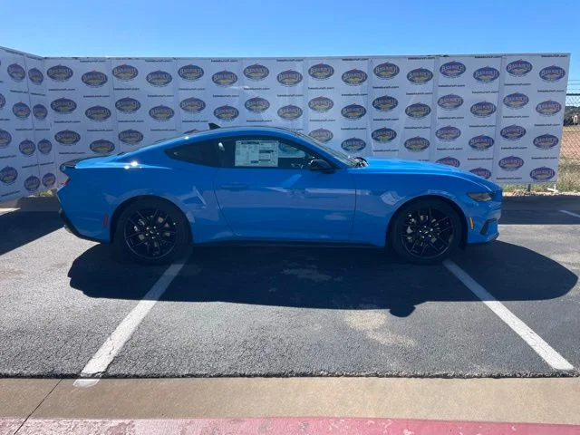 2026 Ford Mustang EcoBoost Fastback's photo