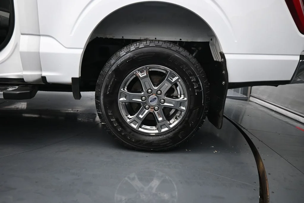 Certified Used 2022  Ford XLT image 18