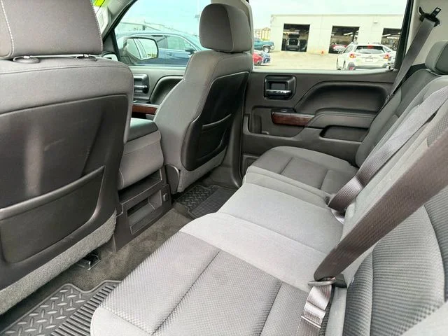 Used 2014 White GMC SLE image 20