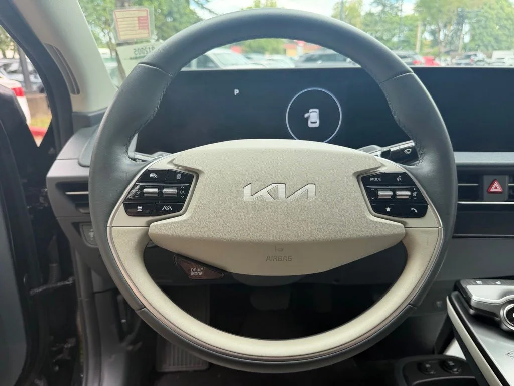 Certified Used 2024 Aurora Black Pearl Kia Wind image 13
