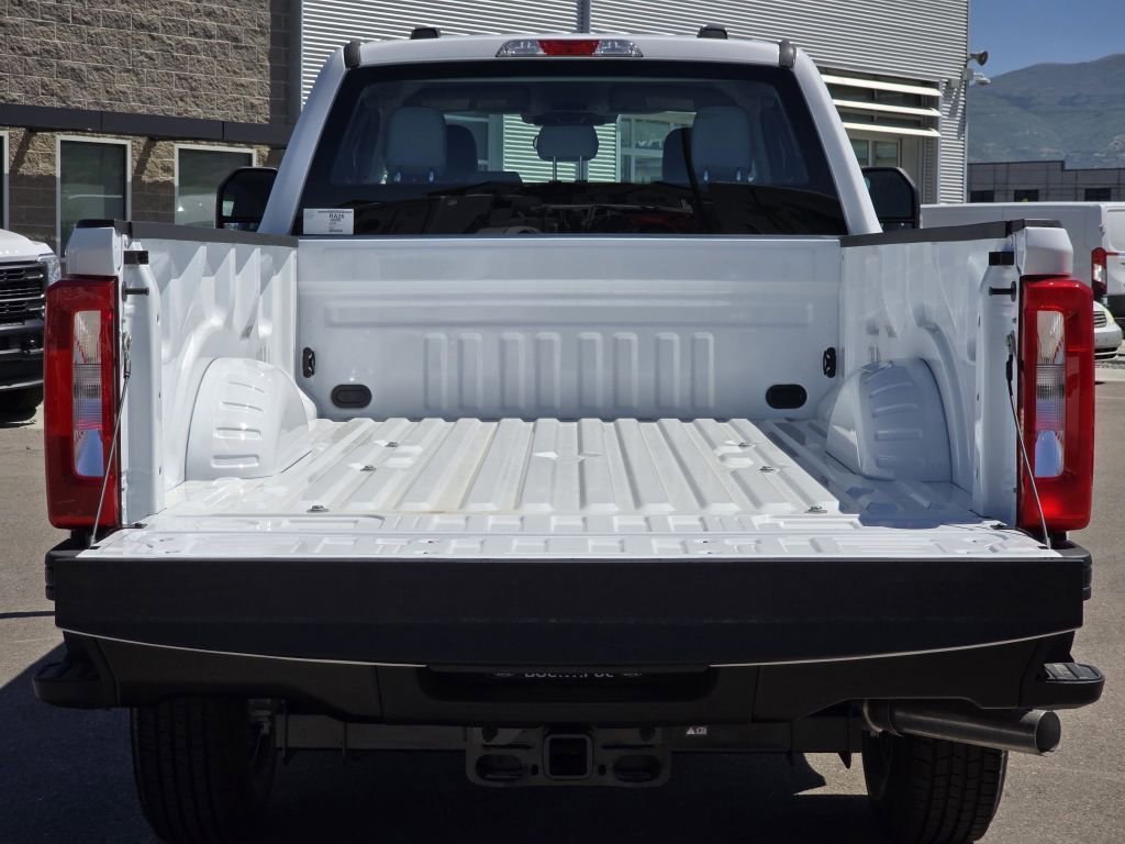 New 2026 Oxford White Ford XL image 21