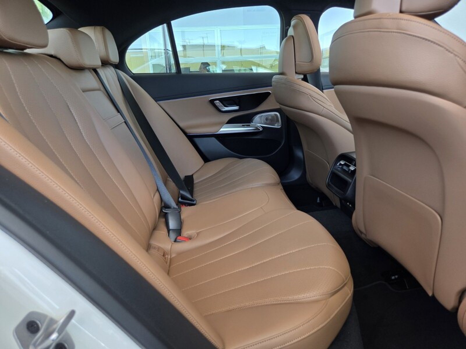 New 2026 Polar White Mercedes-Benz E 350 RWD Sedan image 15
