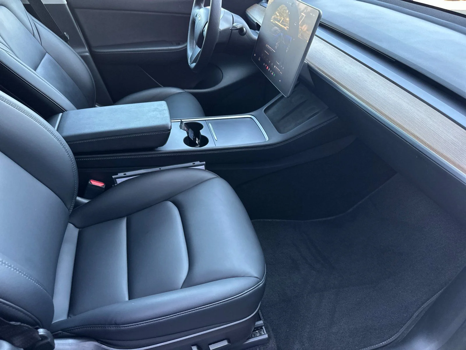 Used 2022 Blue Tesla Long Range image 15