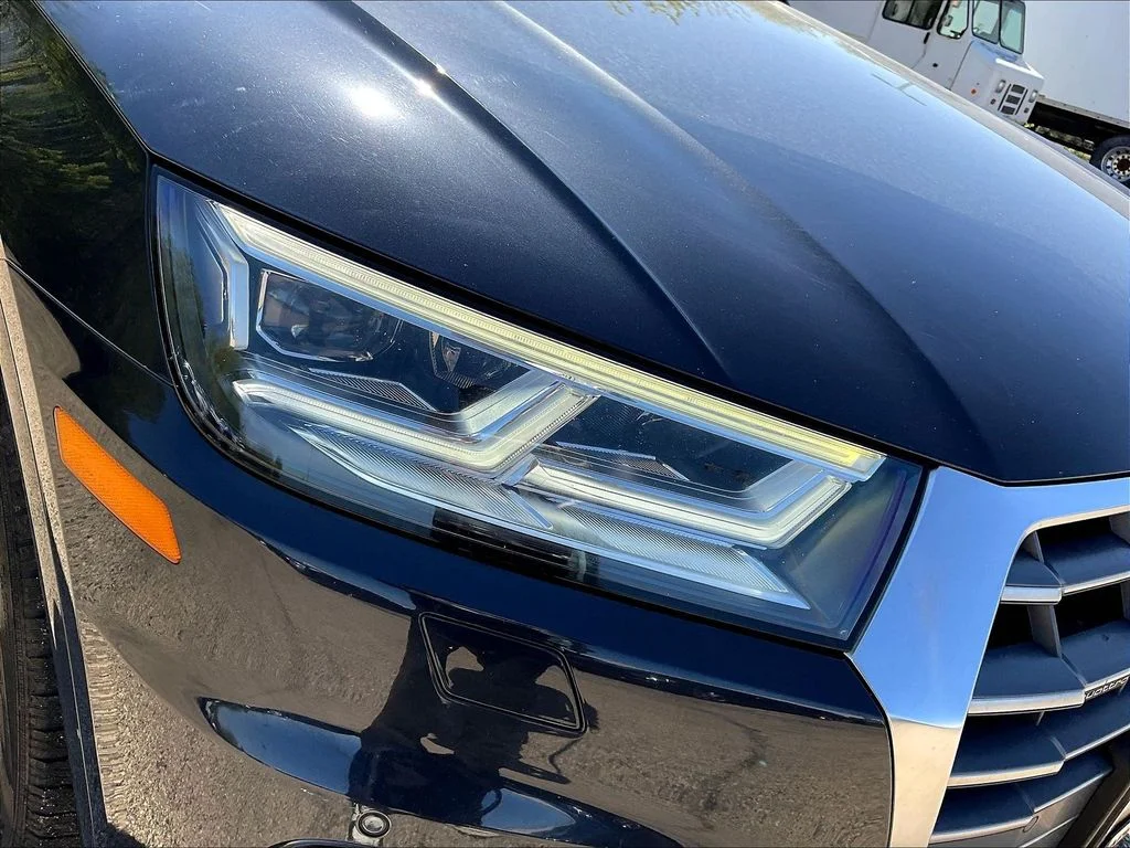 Used 2019 Moonlight Blue Audi 2.0T Premium Plus image 32