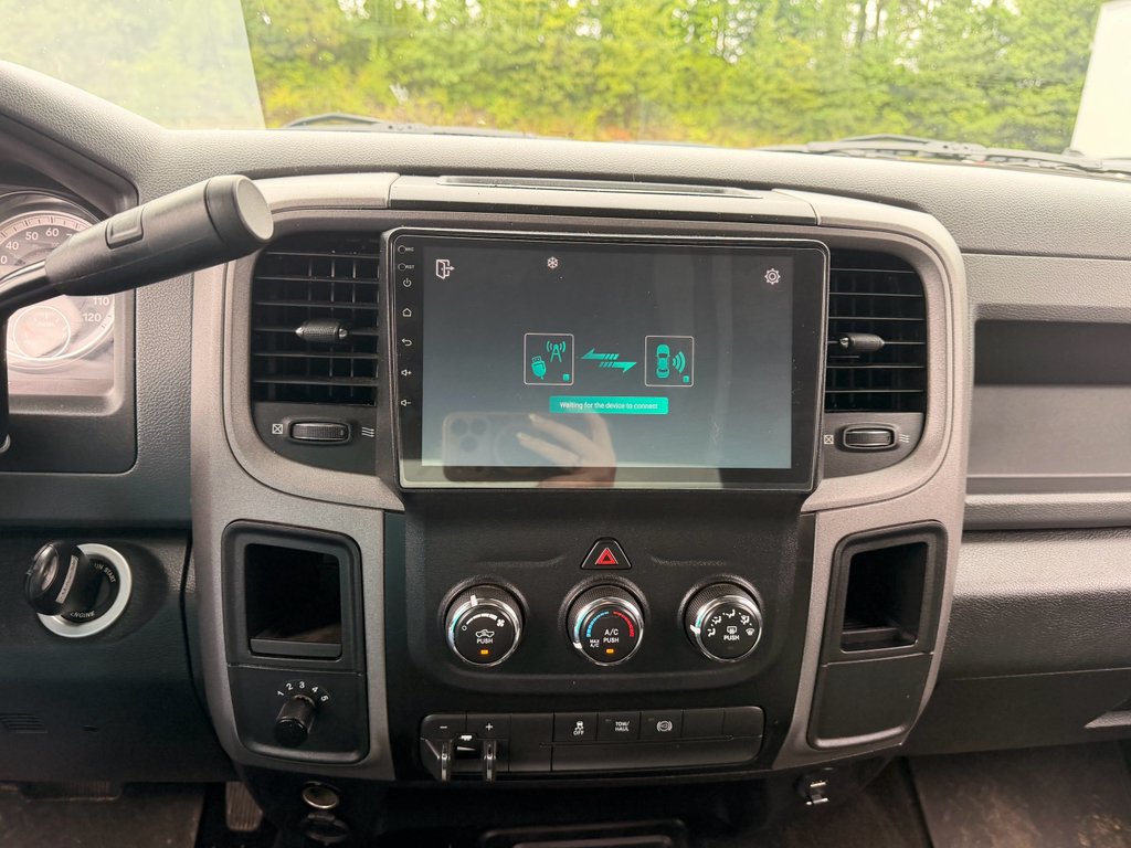 Used 2015 Prairie Pearlcoat Ram Tradesman image 10