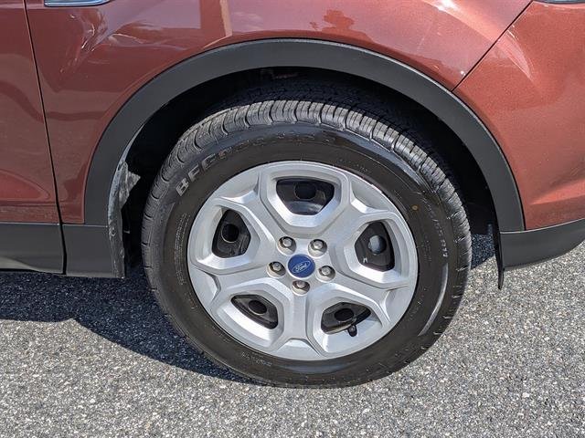 Used 2018 Red Ford S image 10
