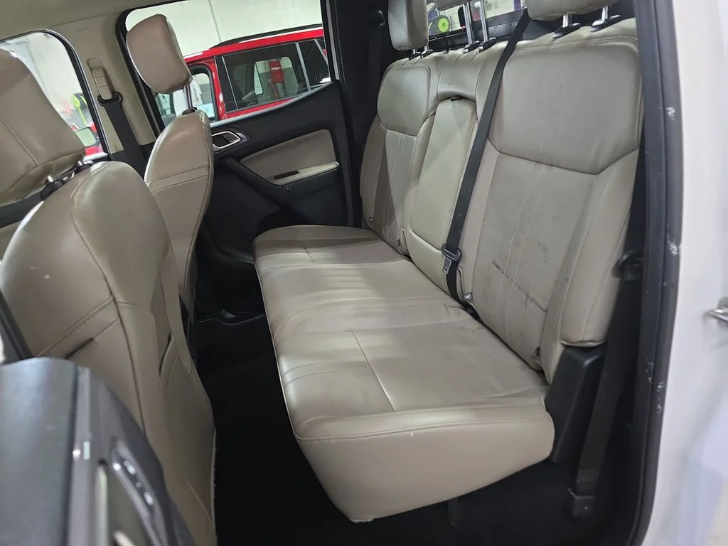 Used 2020 White Platinum Clearcoat Metallic Ford Lariat image 14