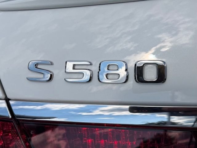 Certified Used 2025  Mercedes-Benz S 580 image 9
