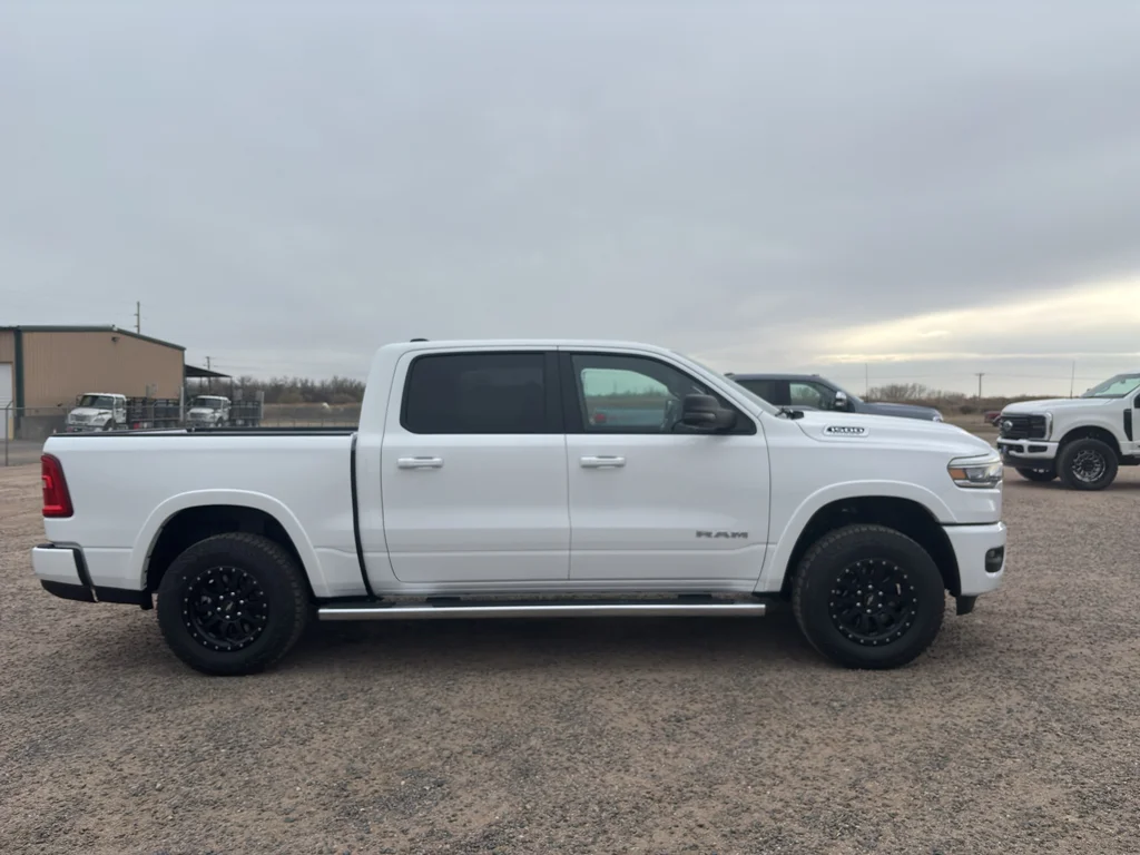New 2026 Bright White Clear-Coat Exterior Paint RAM Lone Star image 4