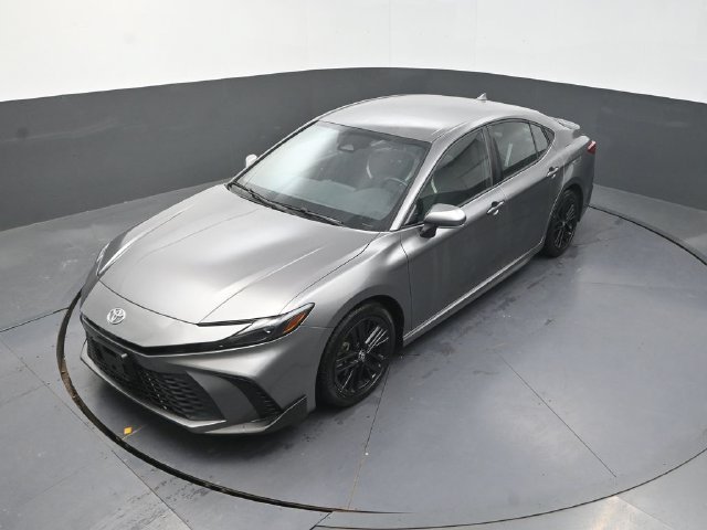 Used 2025  Toyota SE image 25