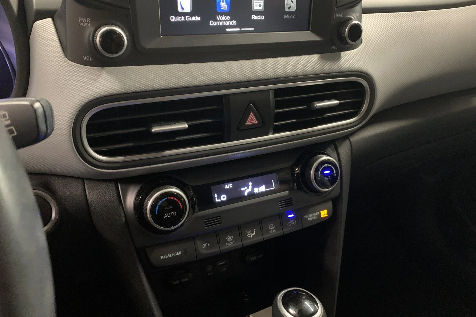 Used 2018 White Hyundai Limited image 23