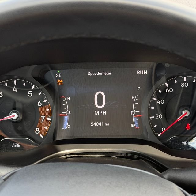 Used 2024 White Jeep Latitude image 19
