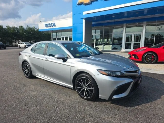 Used 2024 Silver Toyota SE image 1