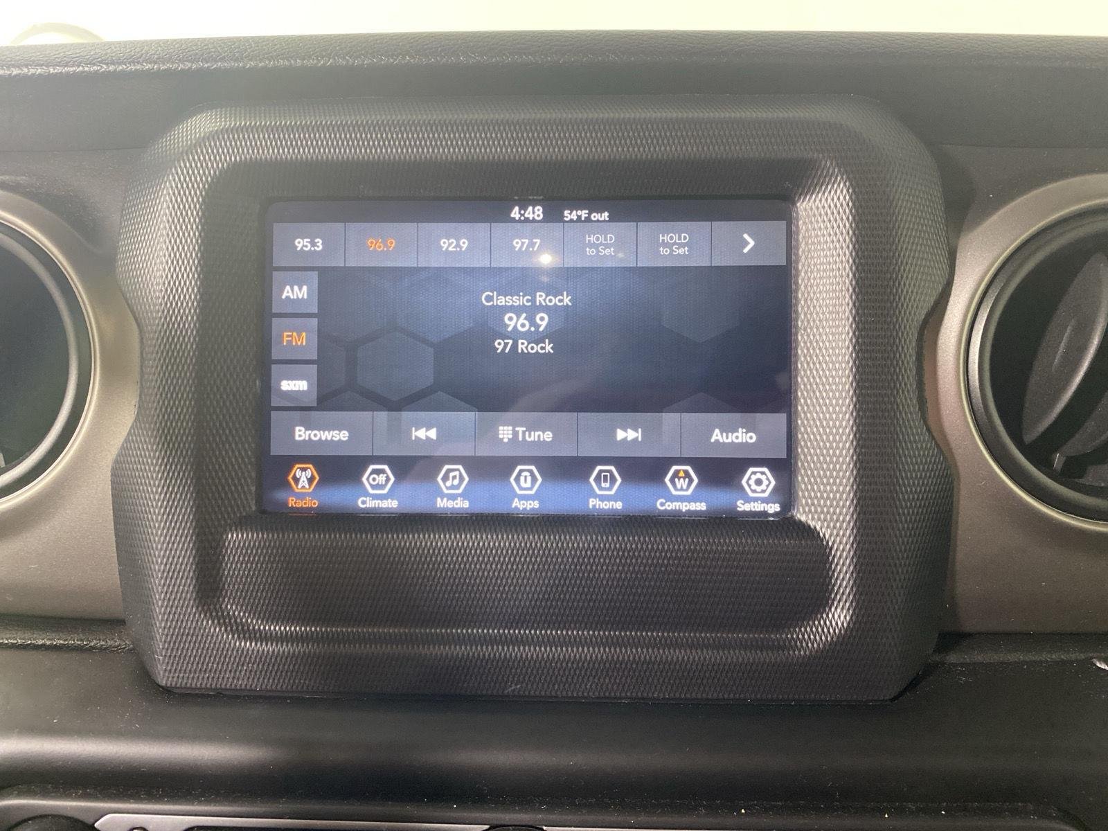 Used 2020 Sting-Gray Clearcoat Jeep Sport S image 20
